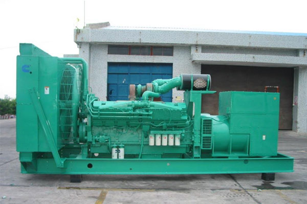 黄平工厂发电机应急发电时如何更准确地检查发电机状态？