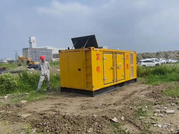 黄平200KW柴油发电机机组每小时的油耗量受哪些因素影响？