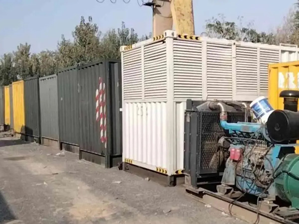 黄平200KW柴油发电机机组每小时油耗是多少？